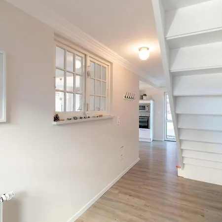 Lindenstraße 10 Ferienhaus 1-2